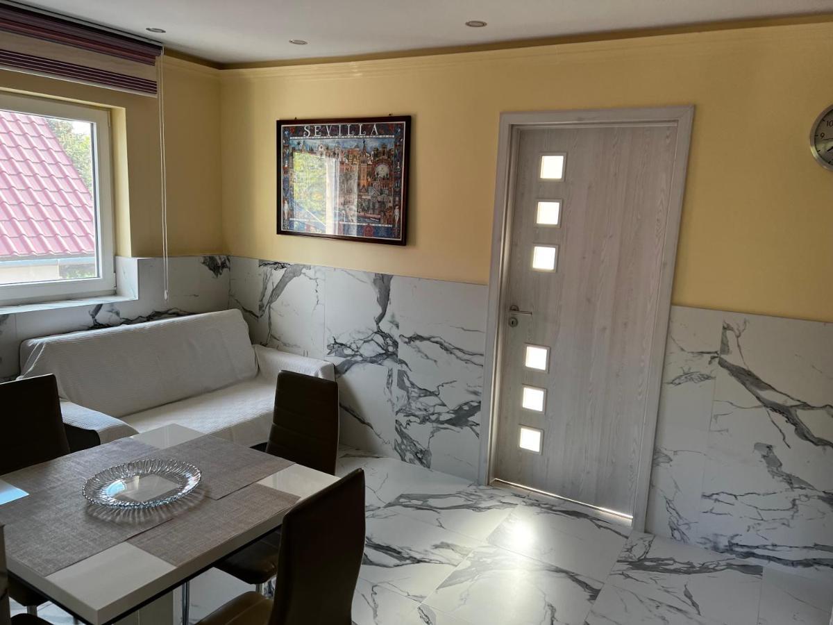 Mediteran Fedett Medences Apartmanhaz Szántód エクステリア 写真