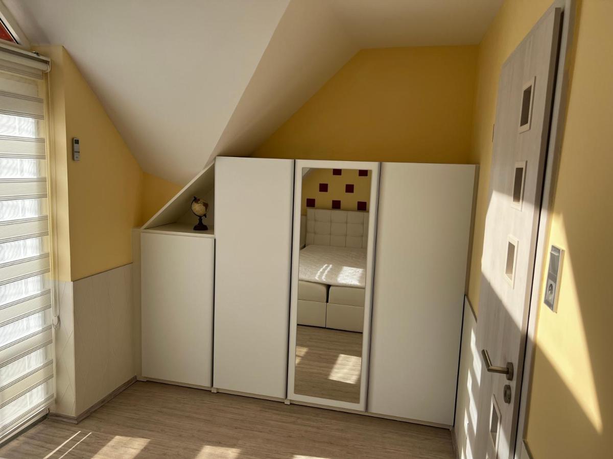 Mediteran Fedett Medences Apartmanhaz Szántód エクステリア 写真