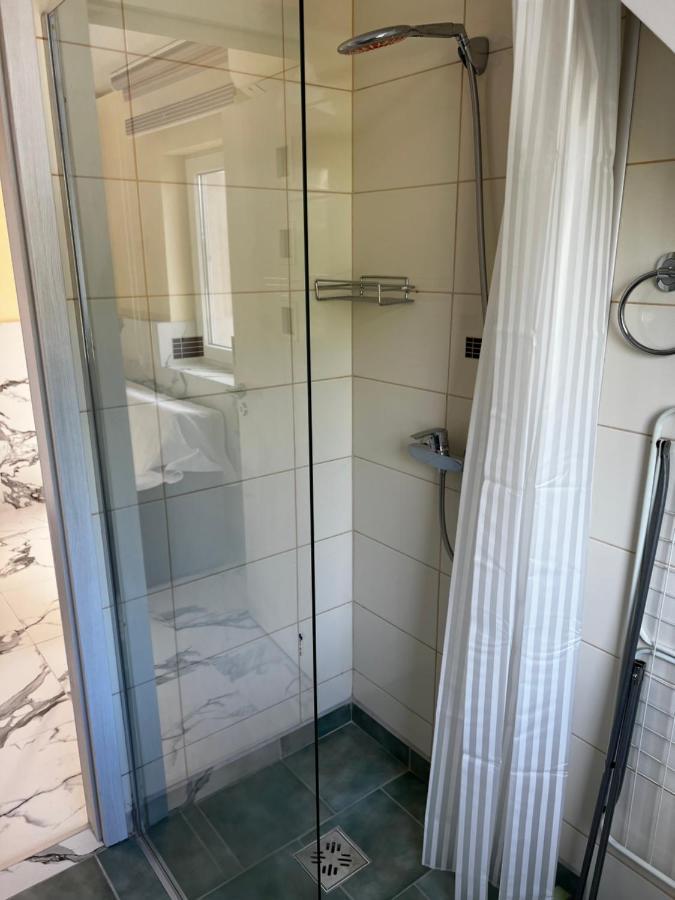 Mediteran Fedett Medences Apartmanhaz Szántód エクステリア 写真